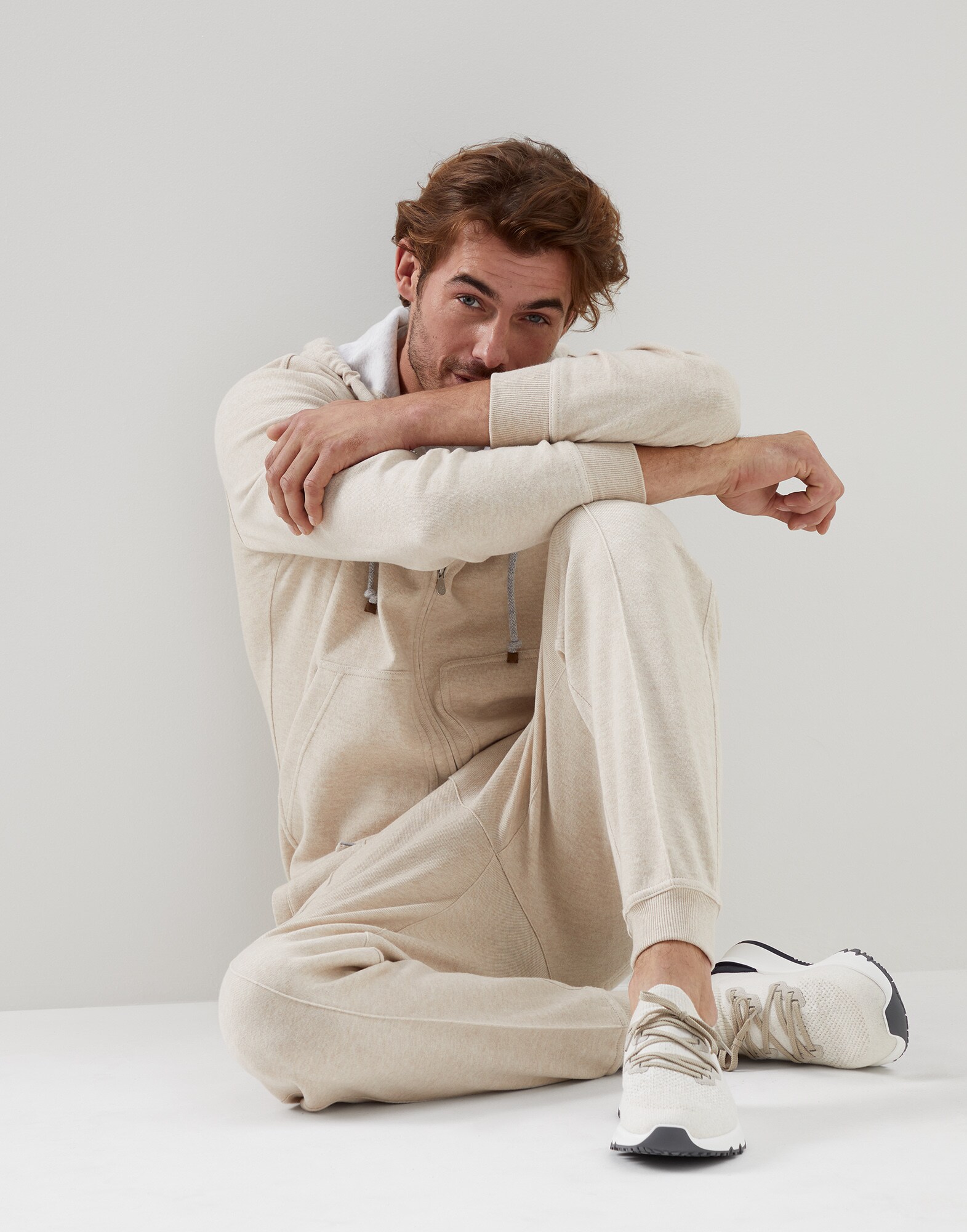 Sweatshirt - Full look