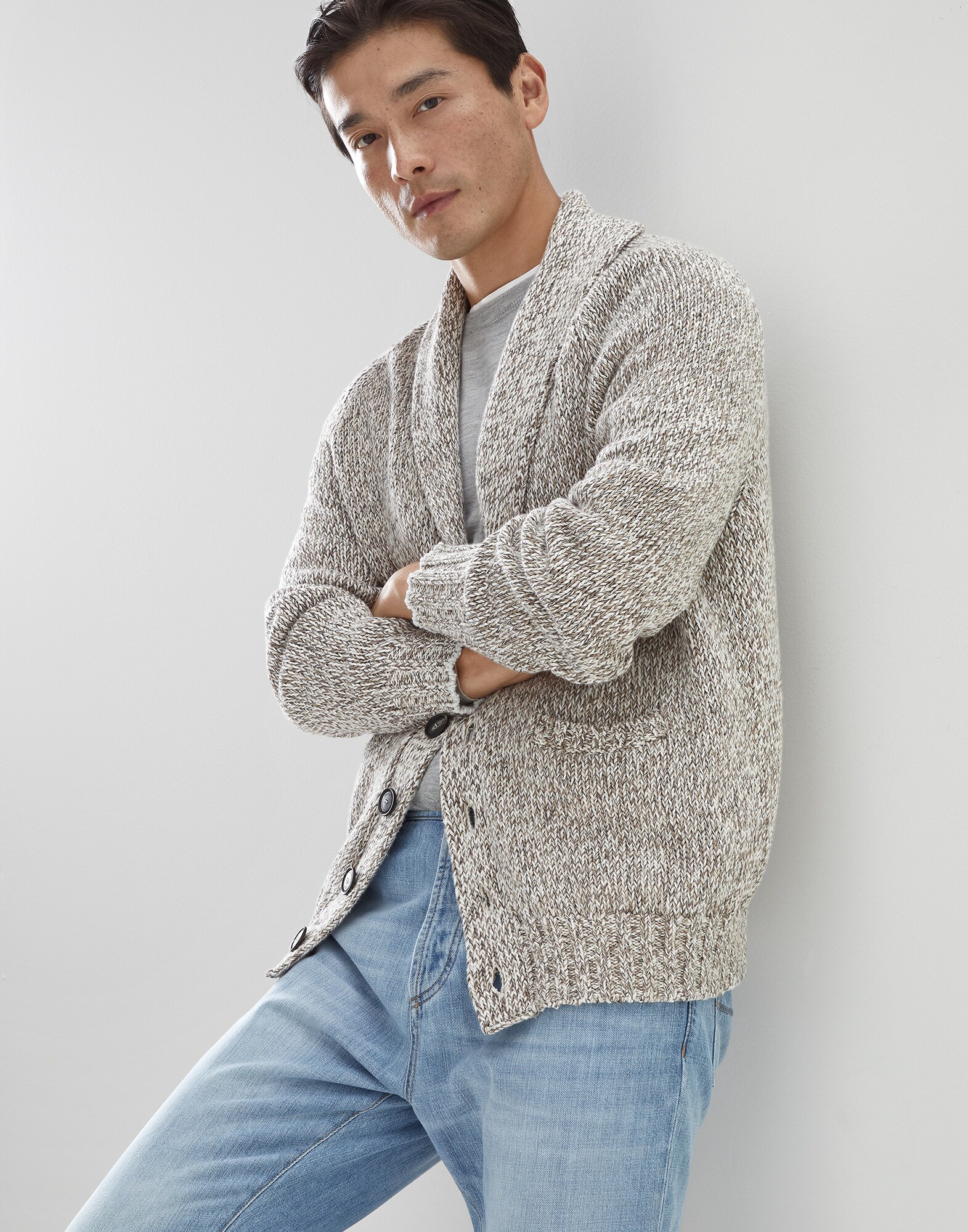 Crewneck - Editorial view