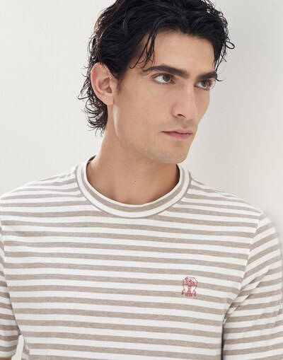 Short Sleeve T-Shirt - Detail view