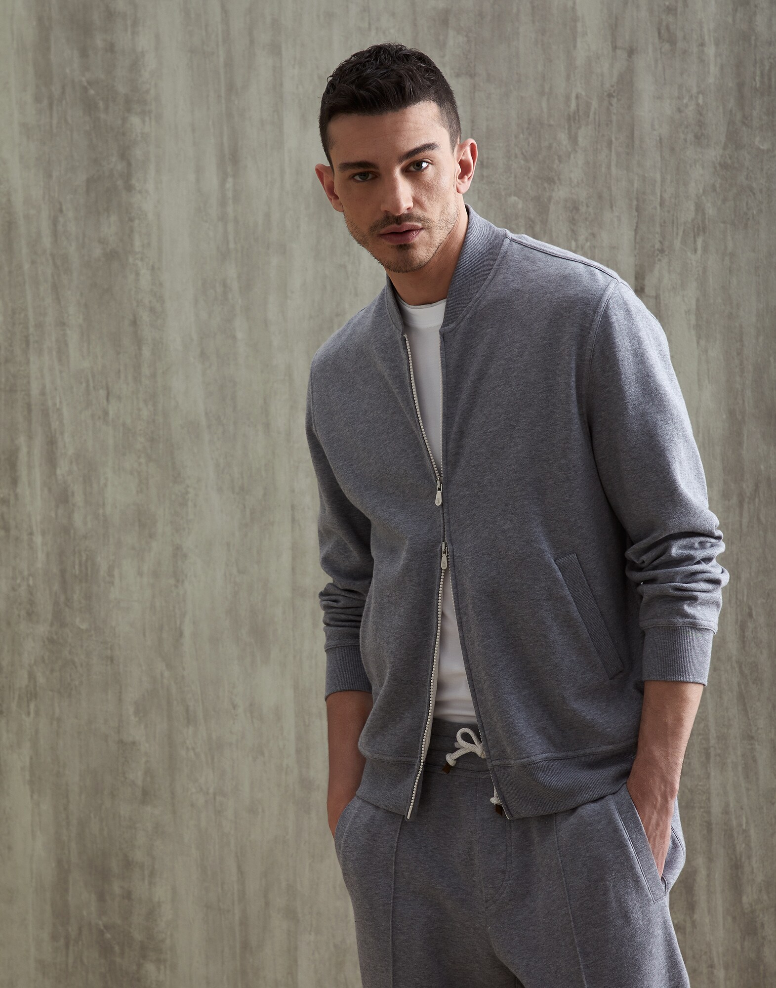 Sweatshirt - Front view