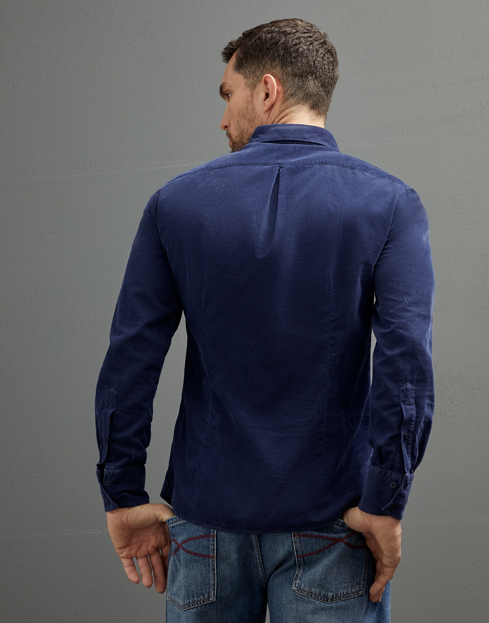 Slim - Back view