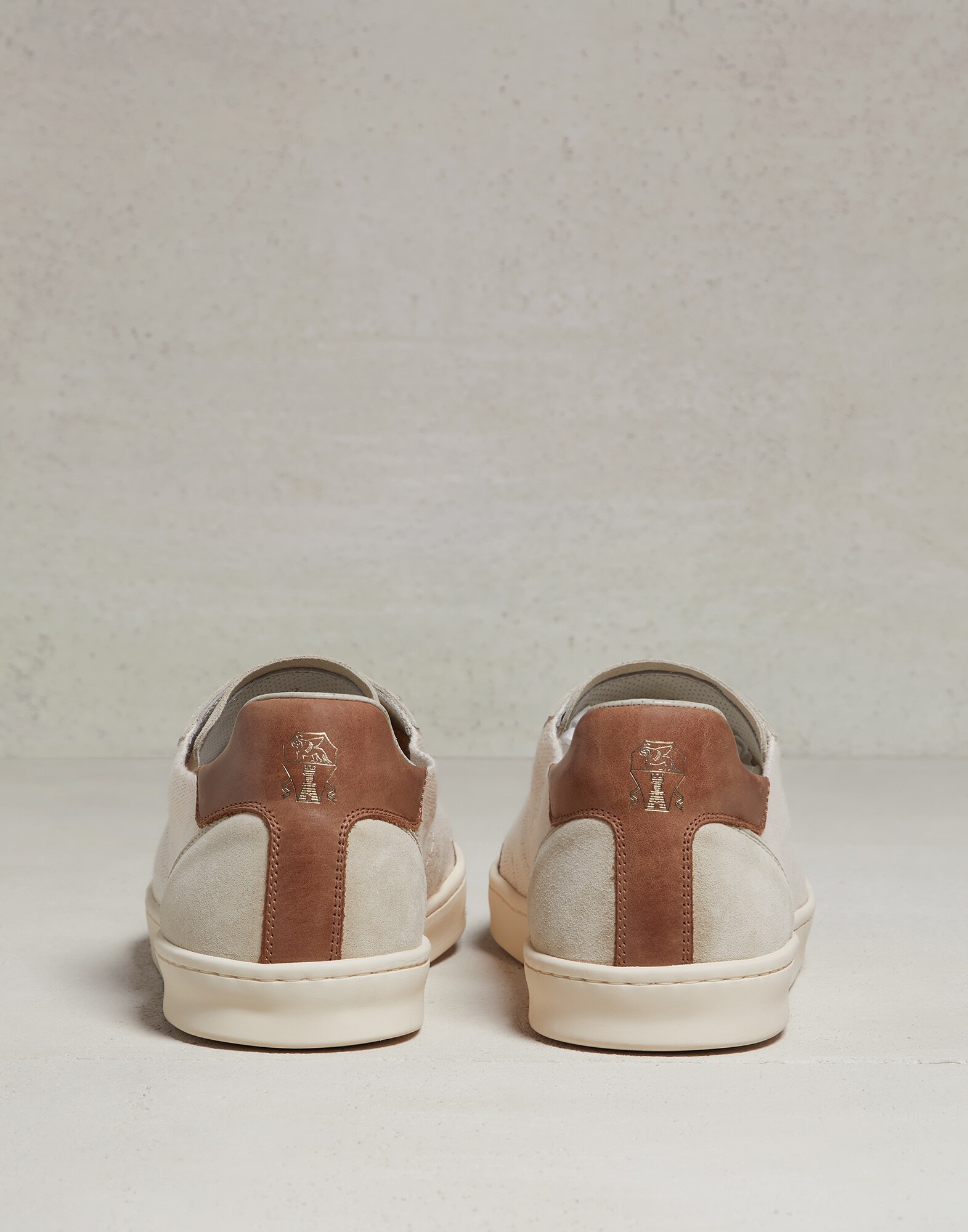 Sneakers - Back view