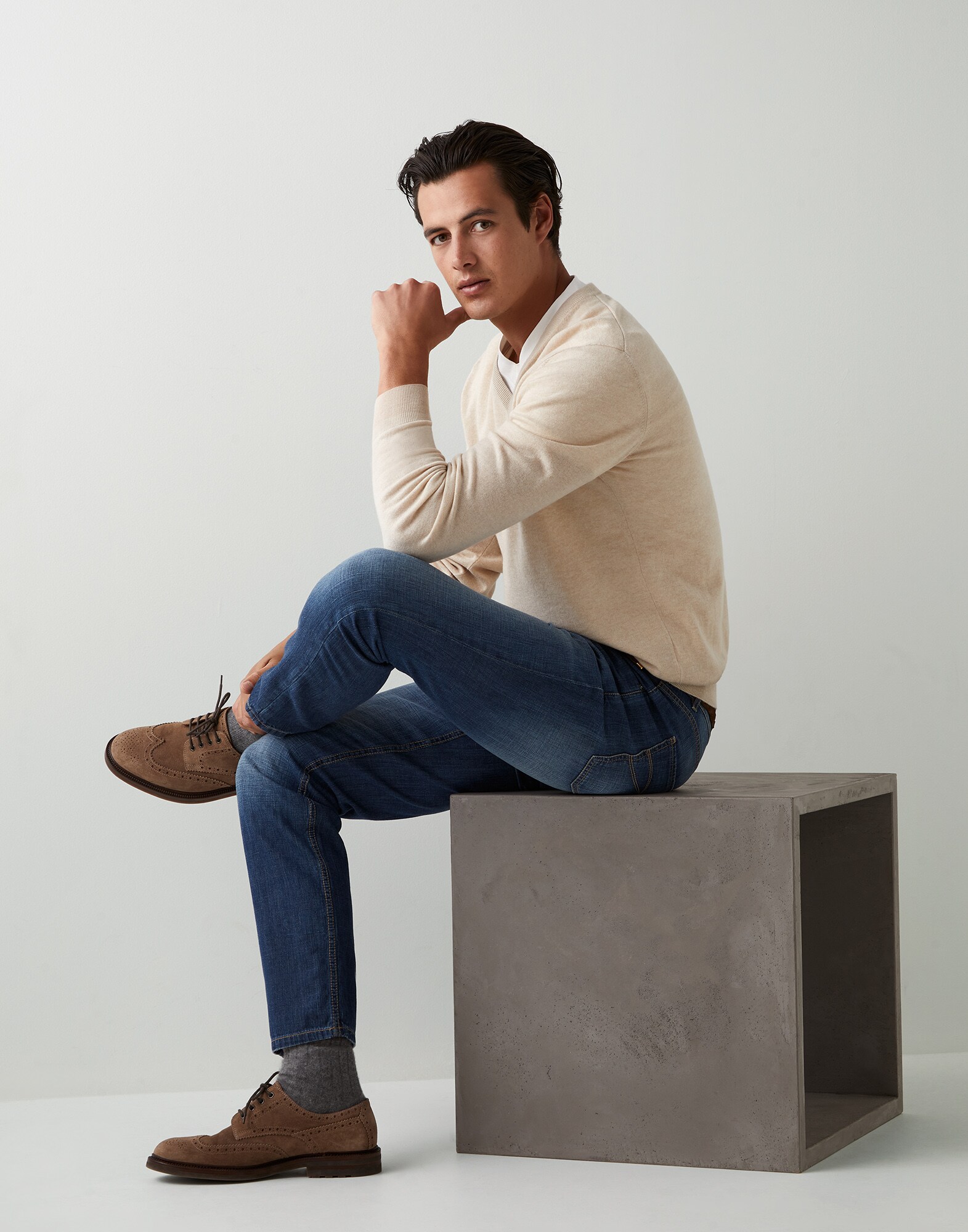 V-neck - Full look