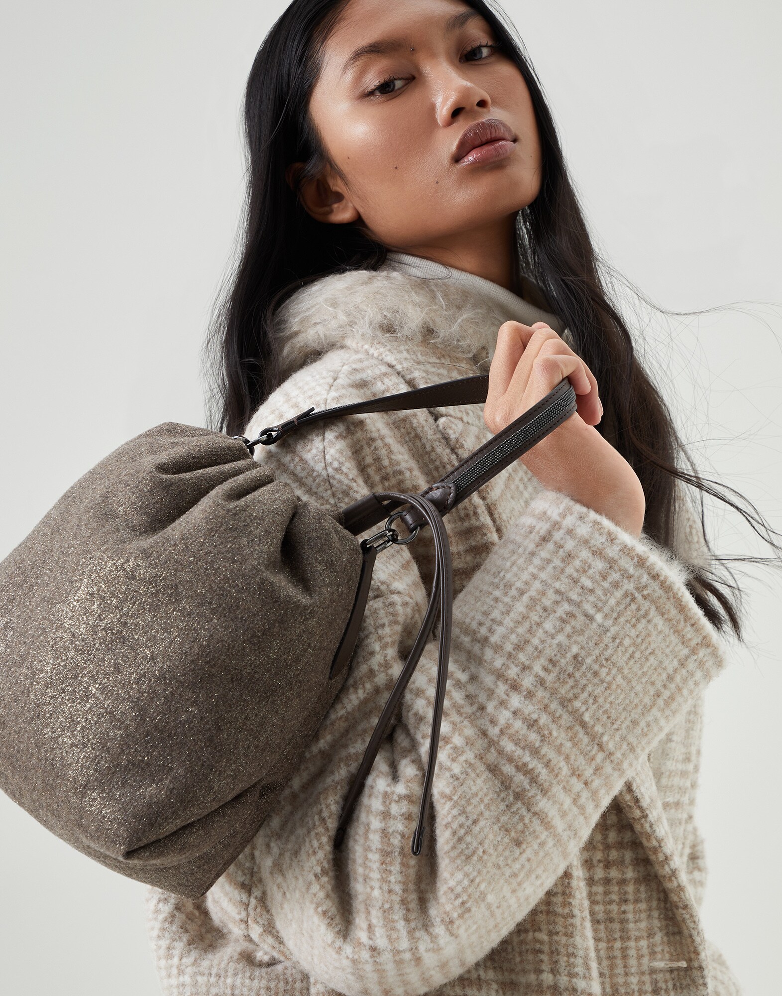 Shopper - Editorial view