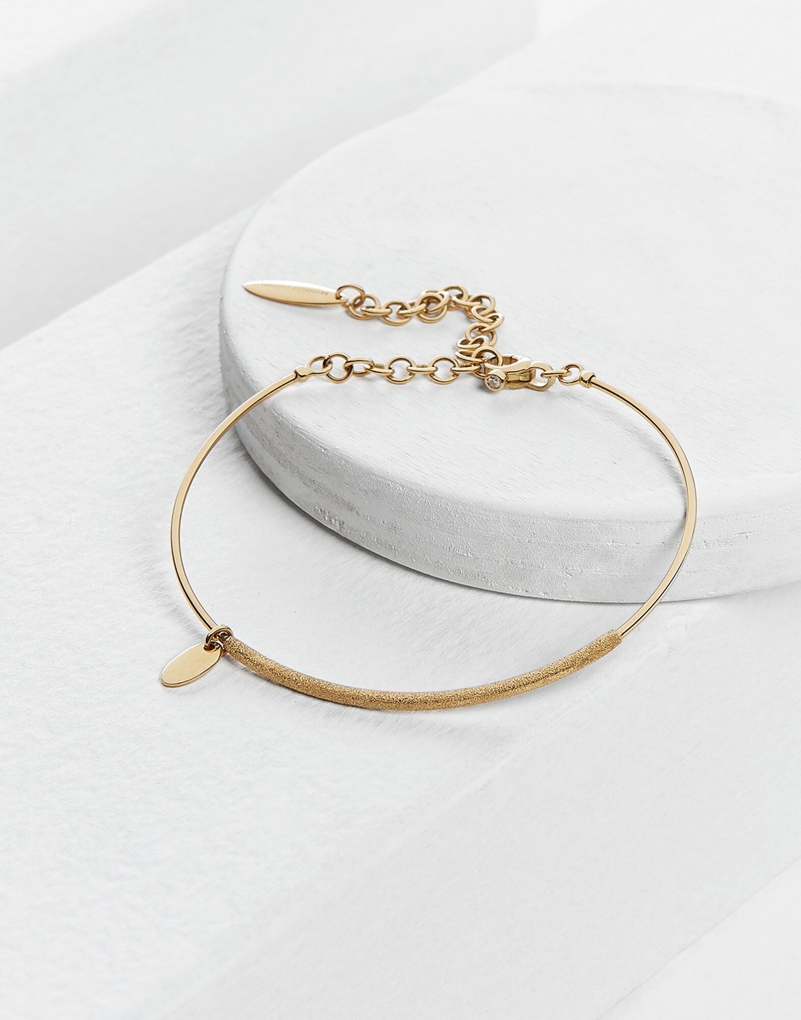 18K Gold bracelet with Diamond