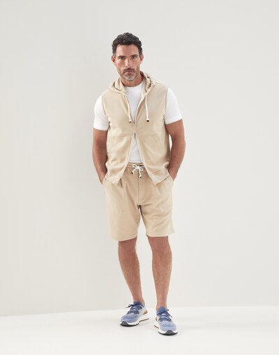 Bermuda Shorts - Full look