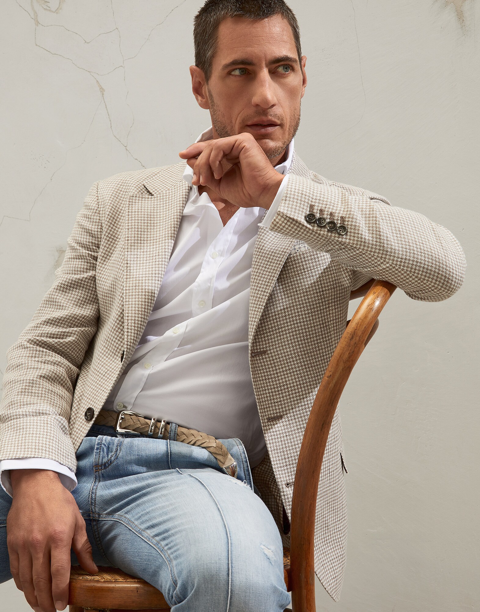 Single Breasted Blazer - Editorial view