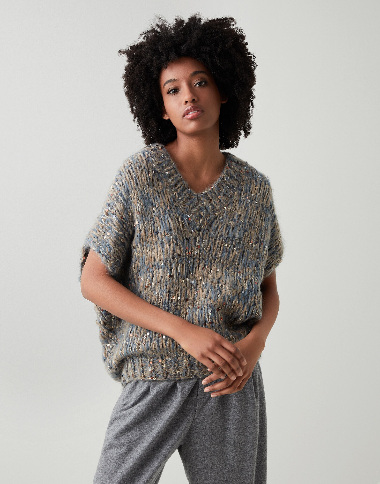 V-neck - Front view