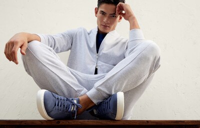 Sneakers - Horizontal view