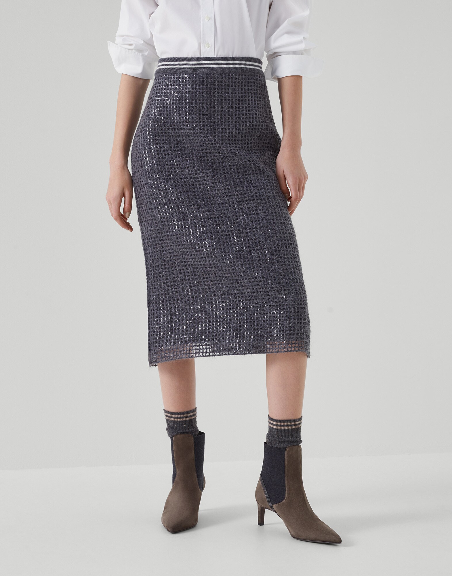 Dazzling Embroidery skirt