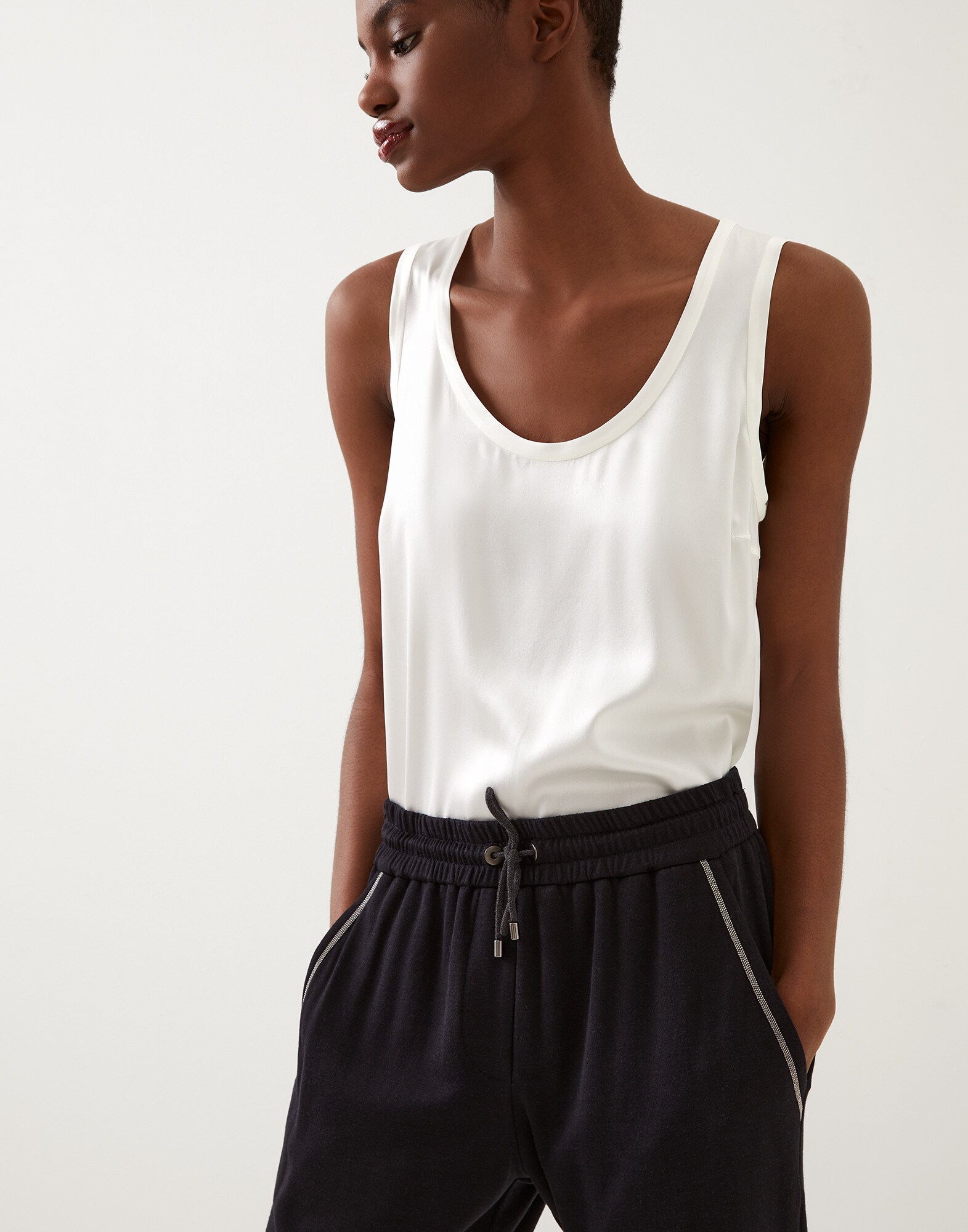 Sweatpants - Detail view