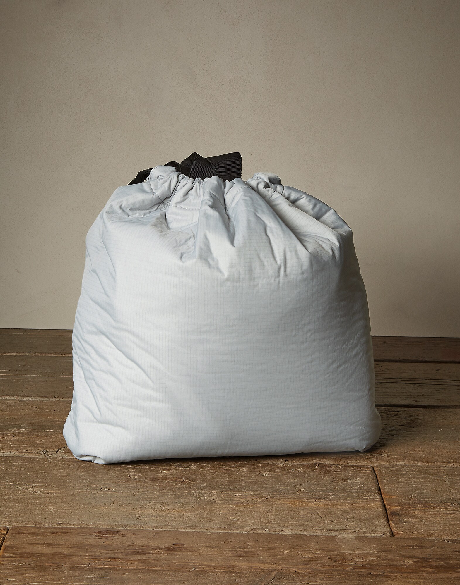 Shopper Bags Grey Lifestyle 1 - Brunello Cucinelli