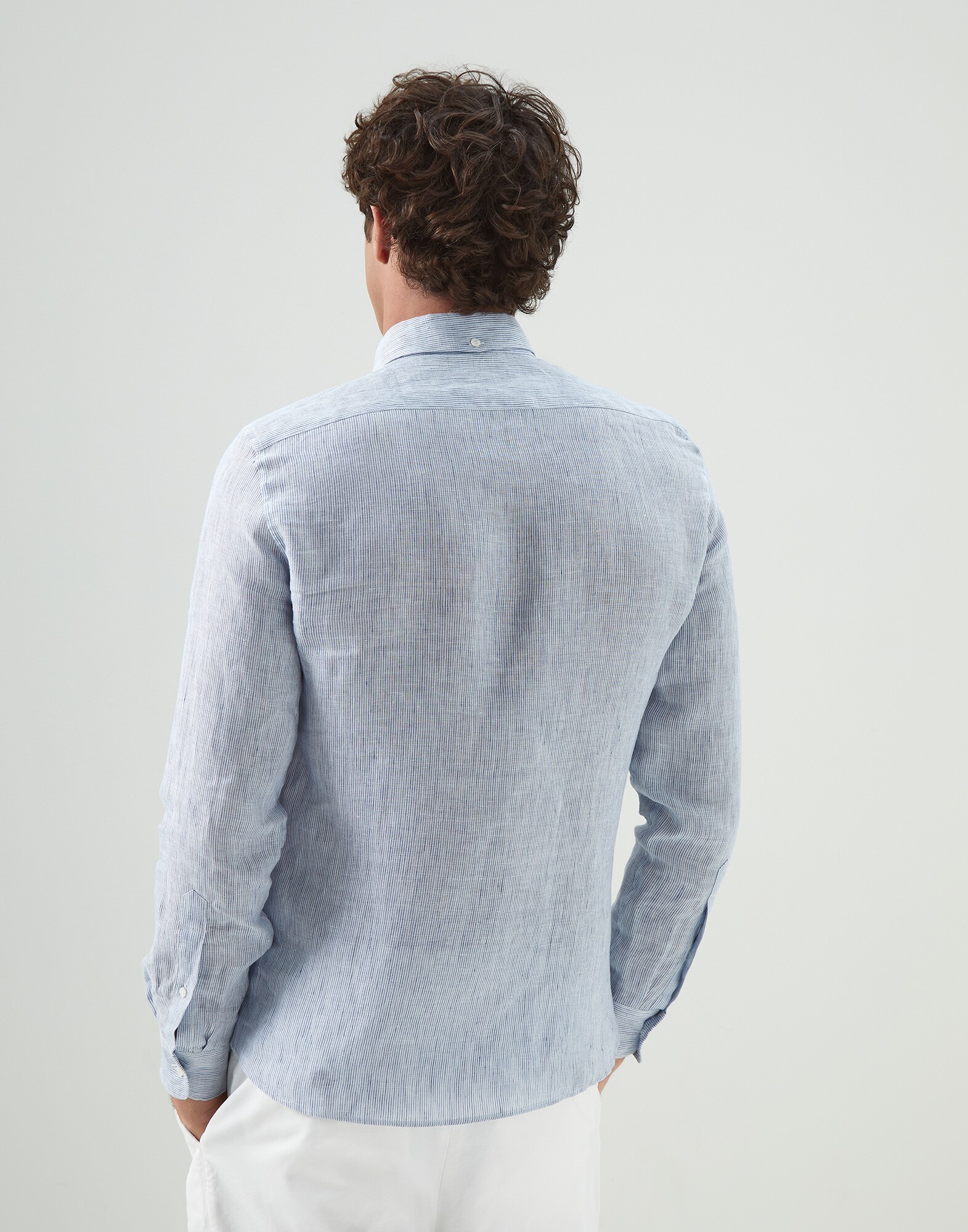 Leisure - Back view