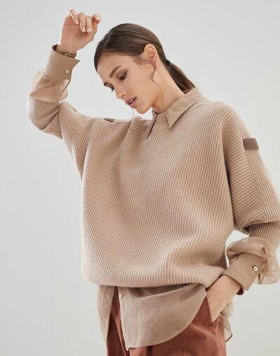 Crewneck - Editorial view