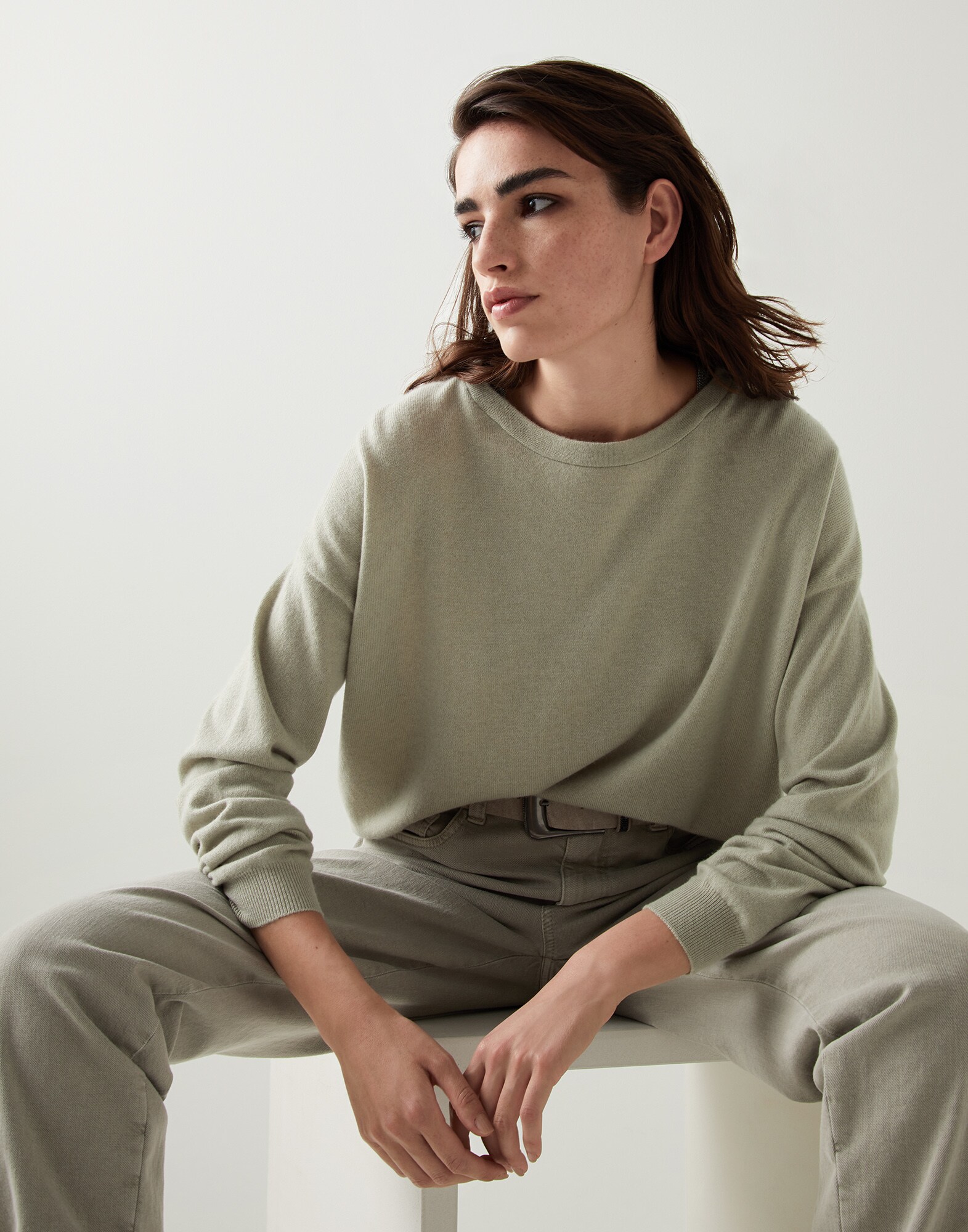 Crewneck - Editorial view
