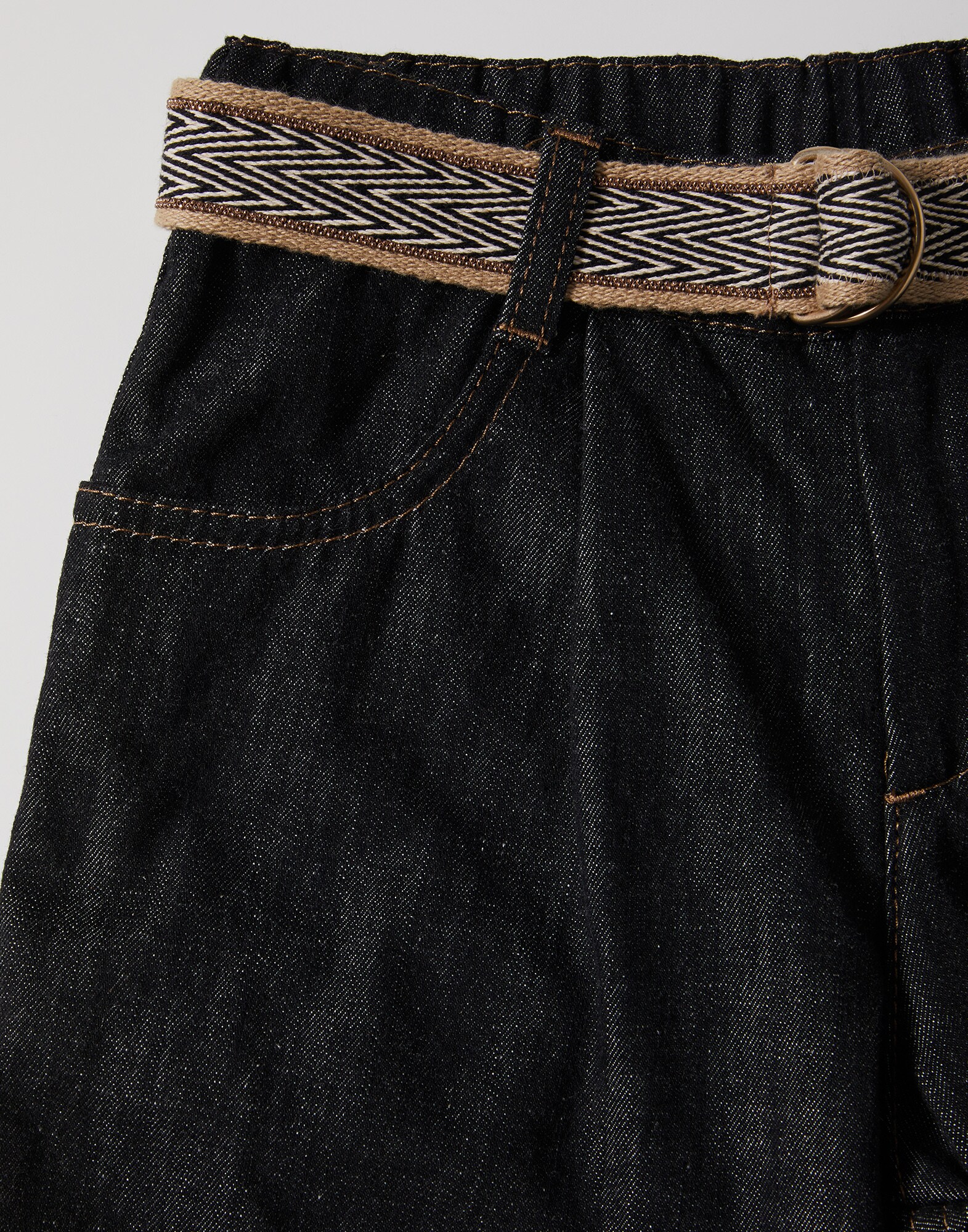 Denim Pants - Detail view