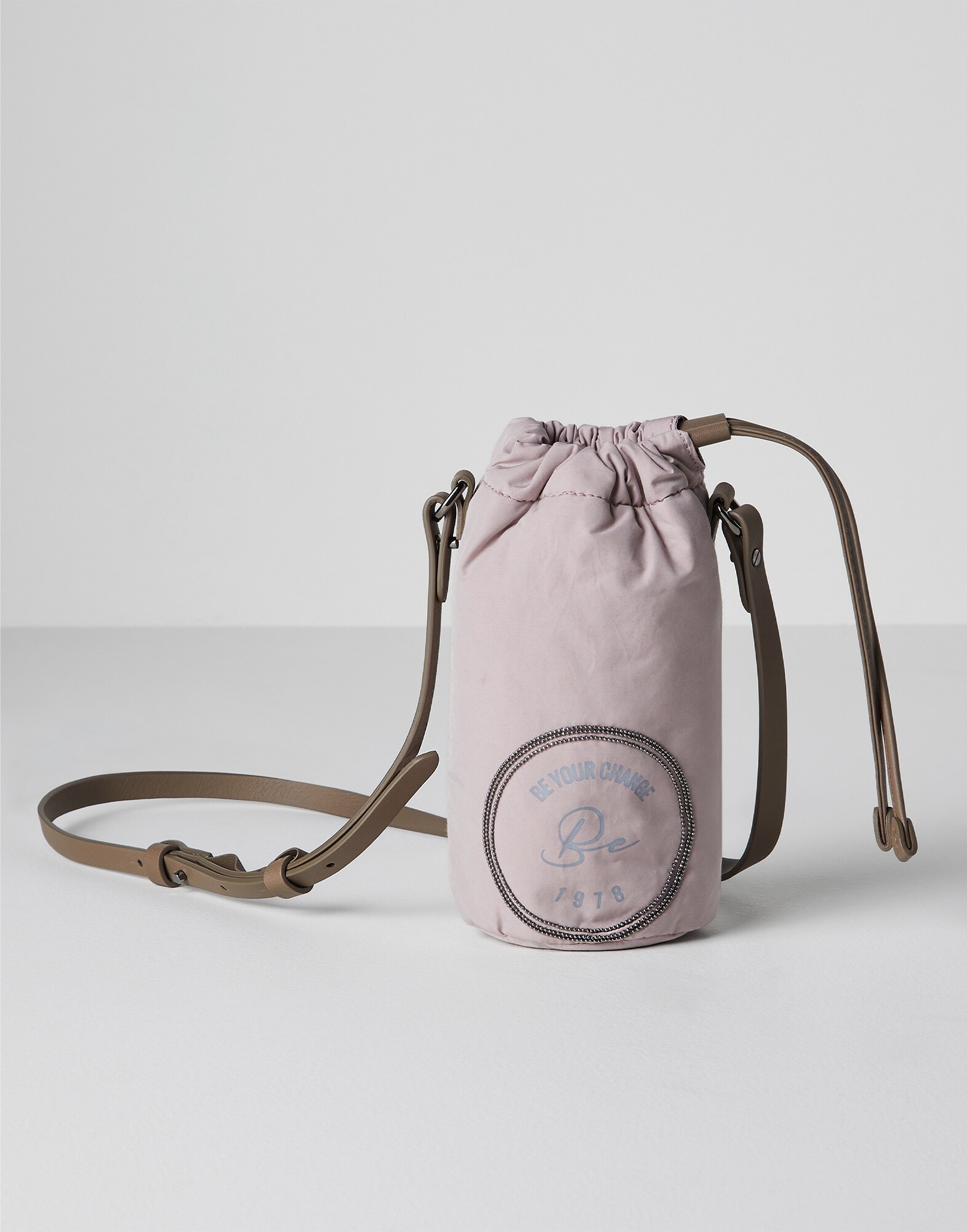 Accessories - Front view