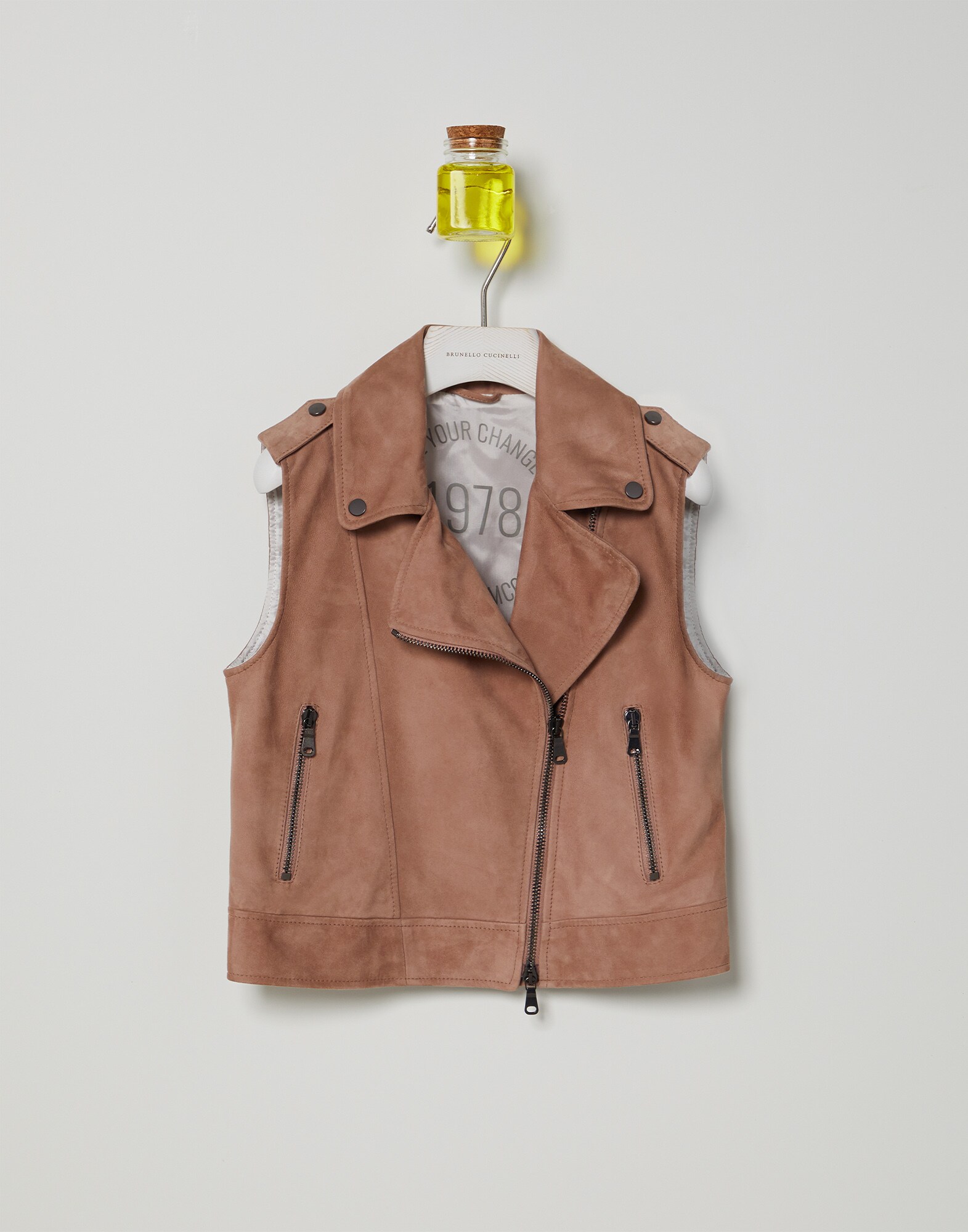 Leather - Front view