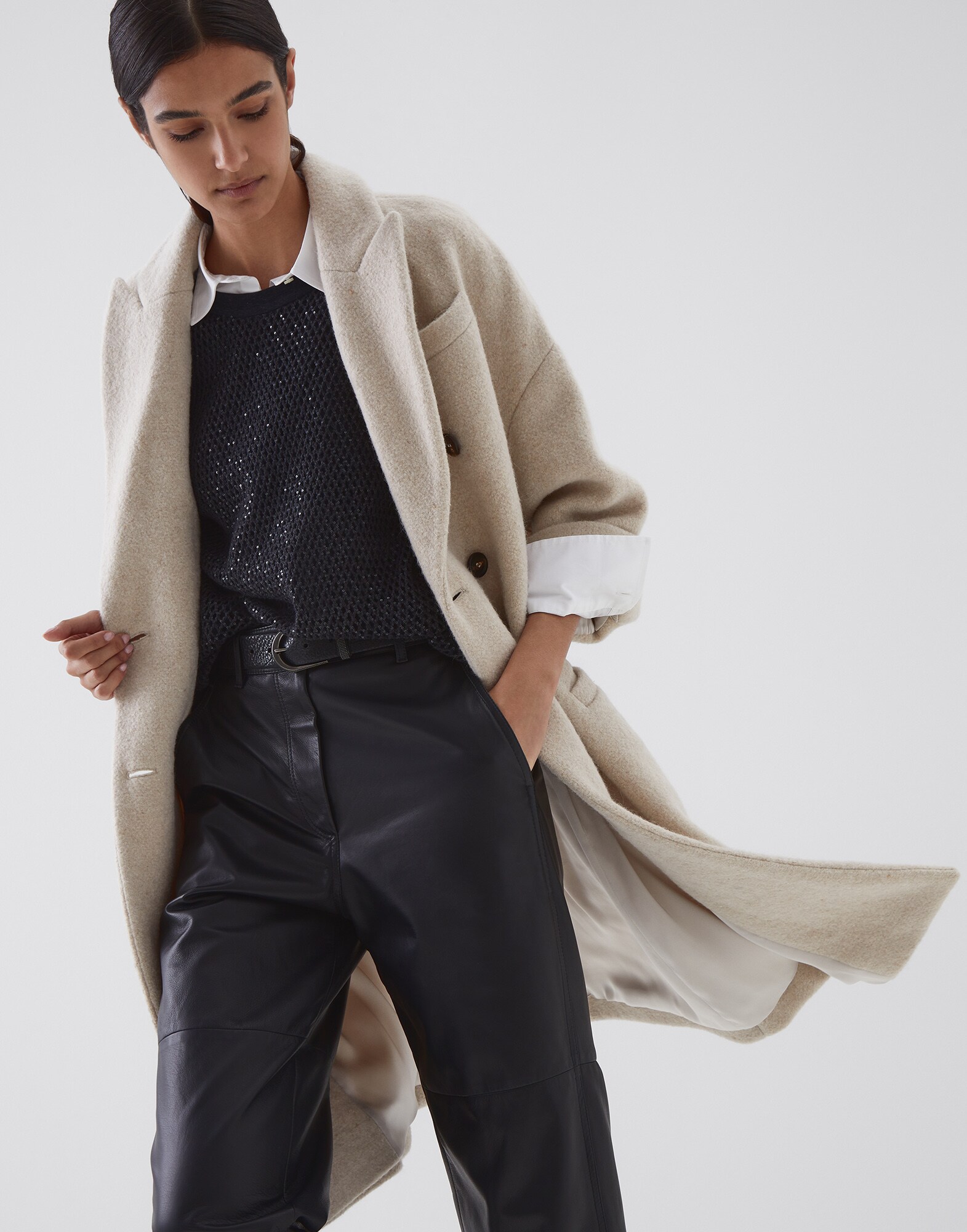 大衣 - Editorial