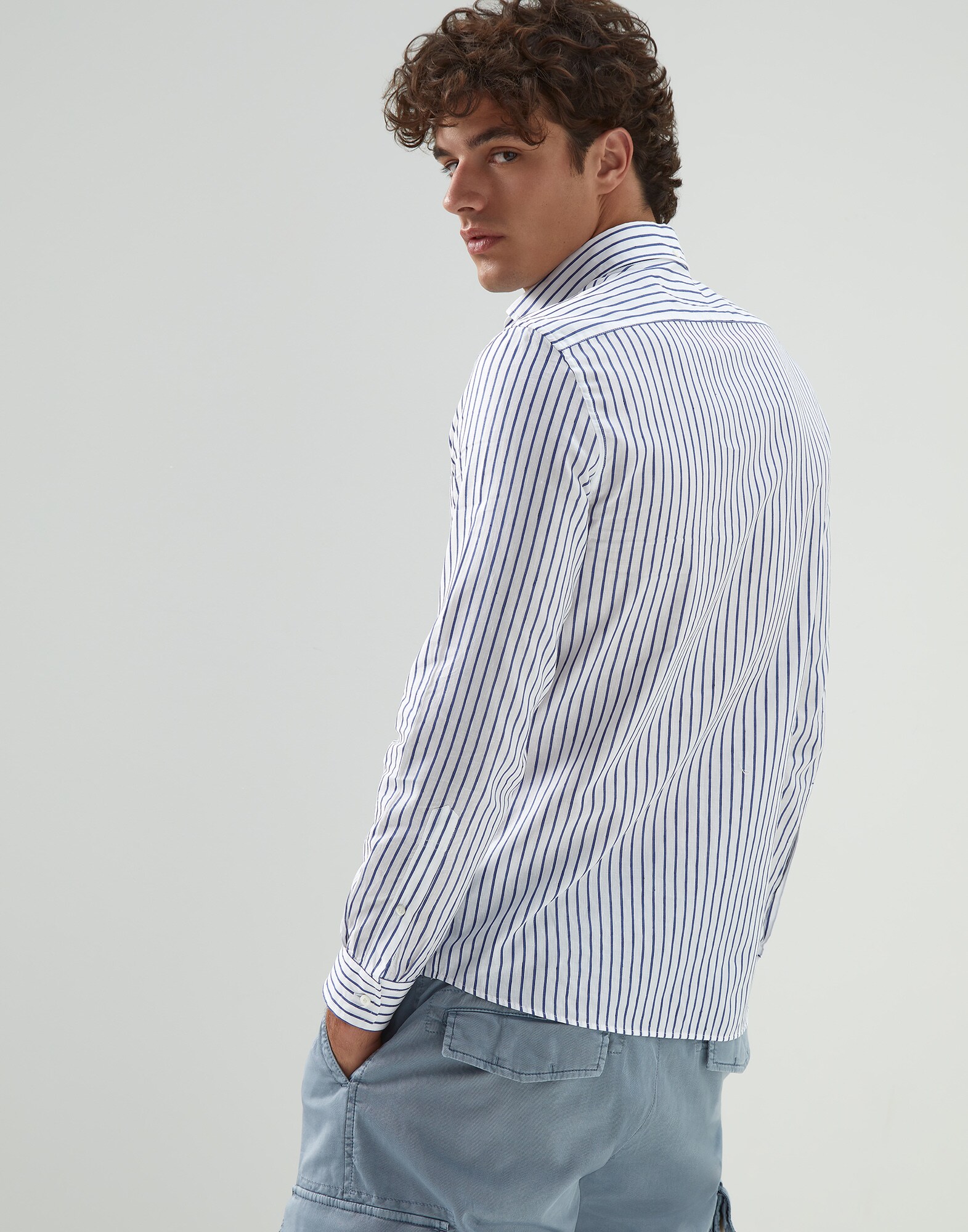 Leisure - Back view