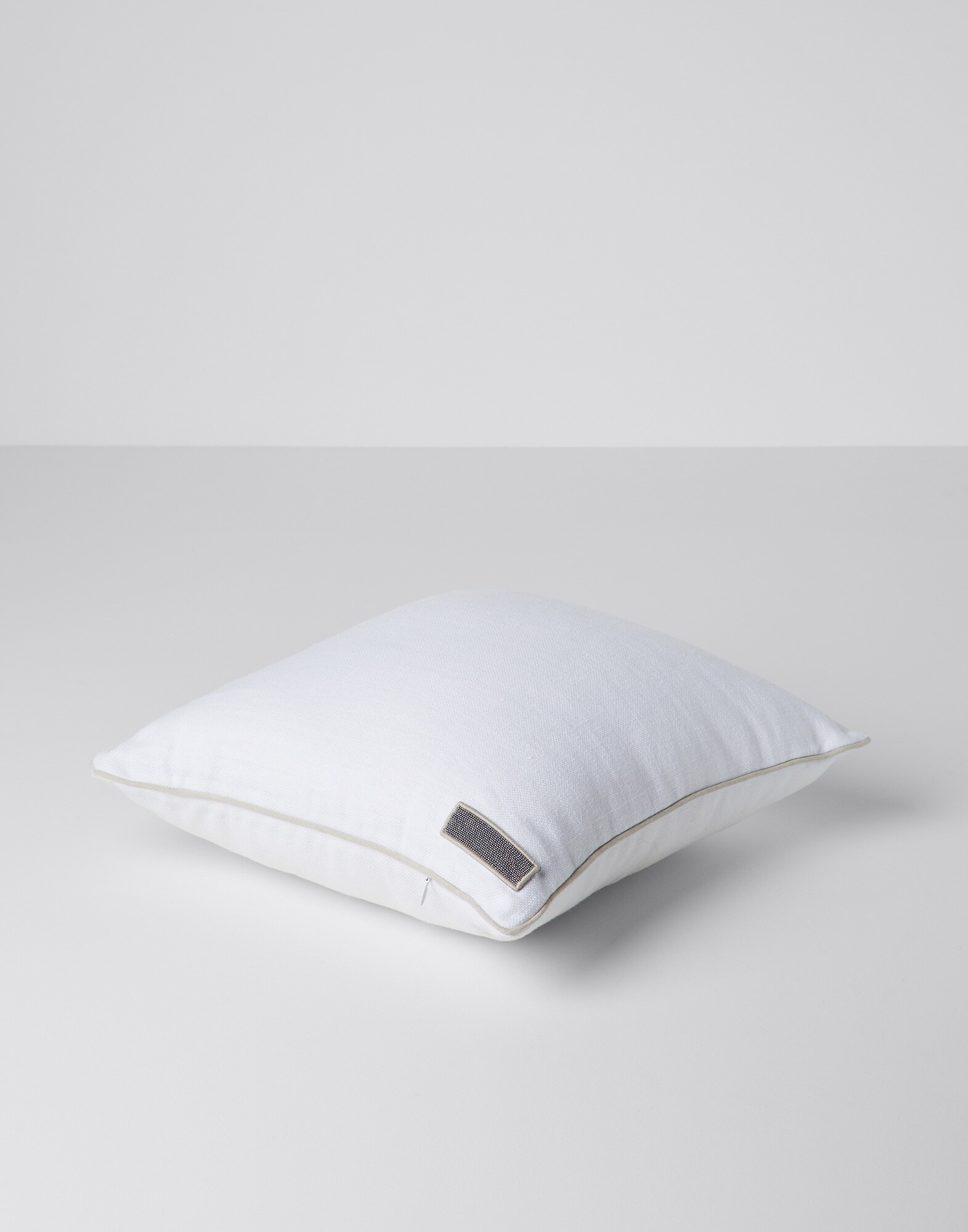 Linen cushion