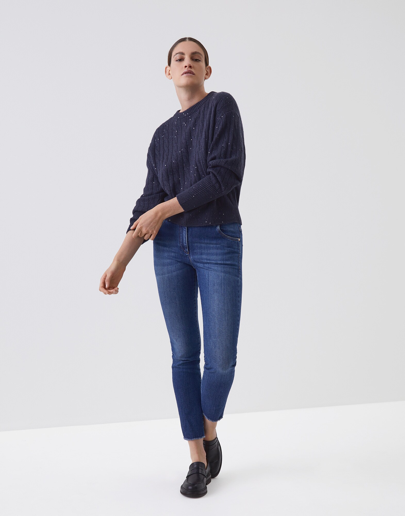 Crewneck Sweater - Full look