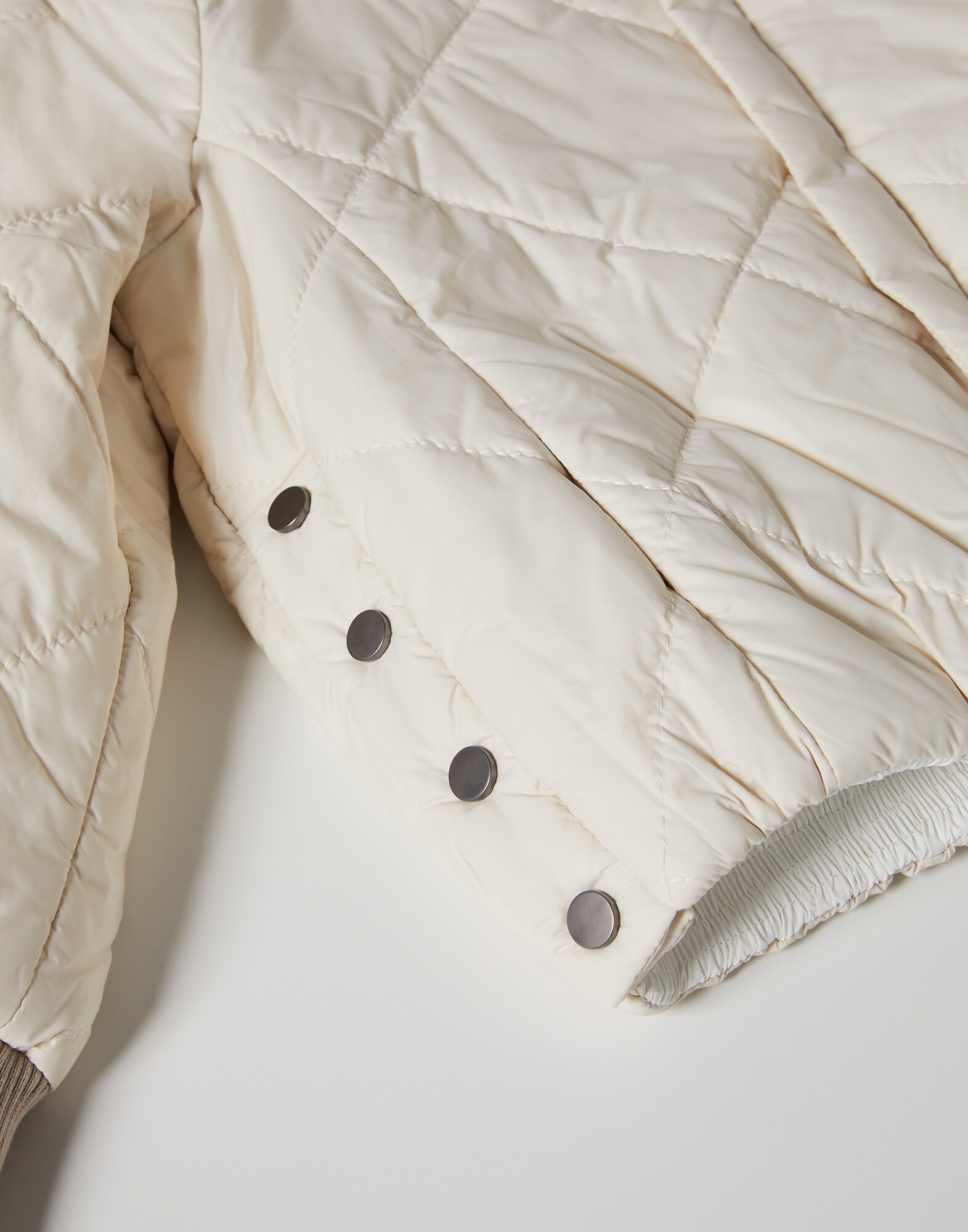 Down Jacket - Detail view