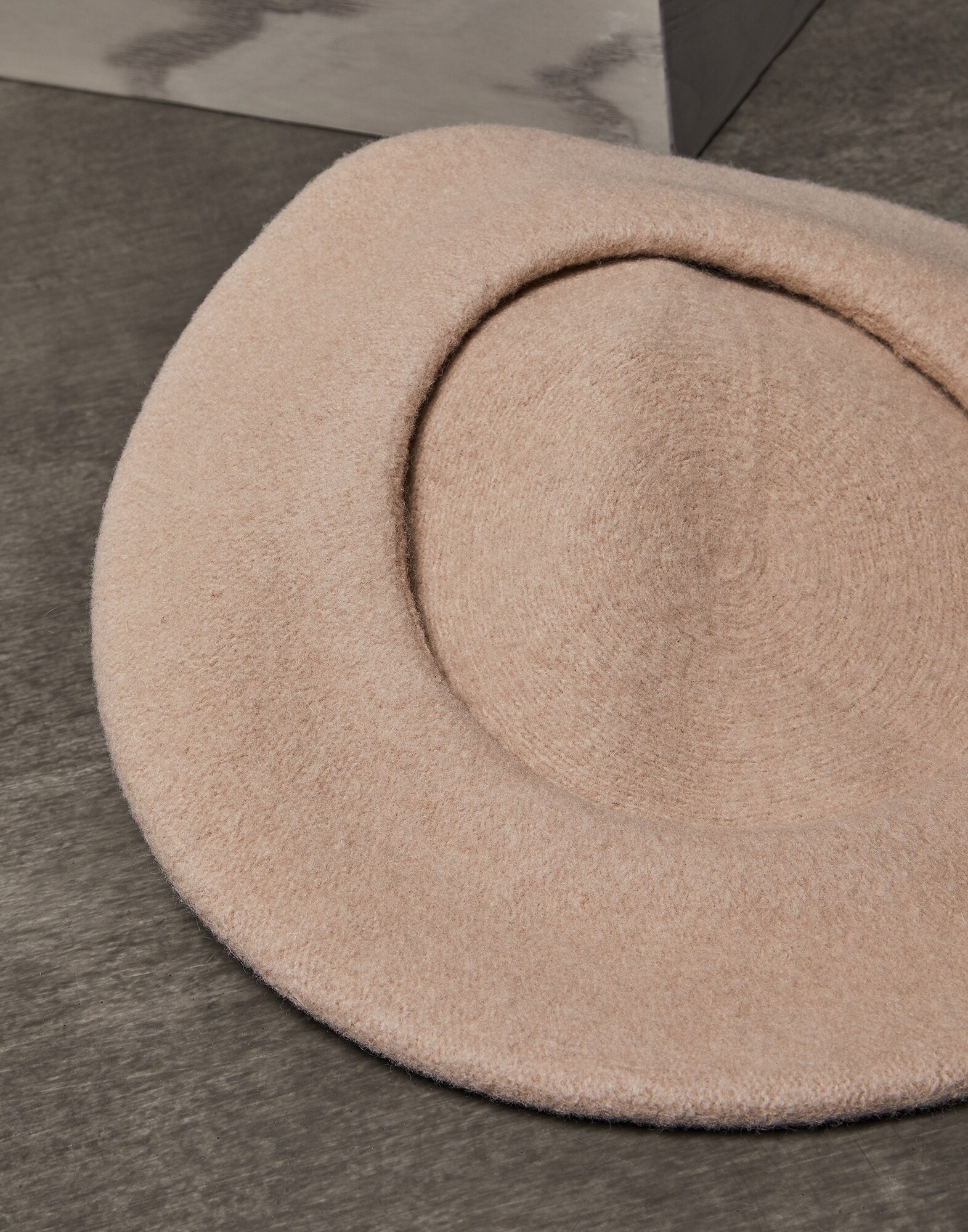 Hat - Detail view